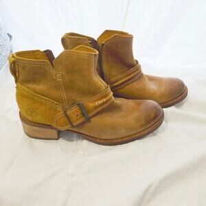 Timberland Whittemore Chelsea Ankle Leather Suede Buckle Boots 8